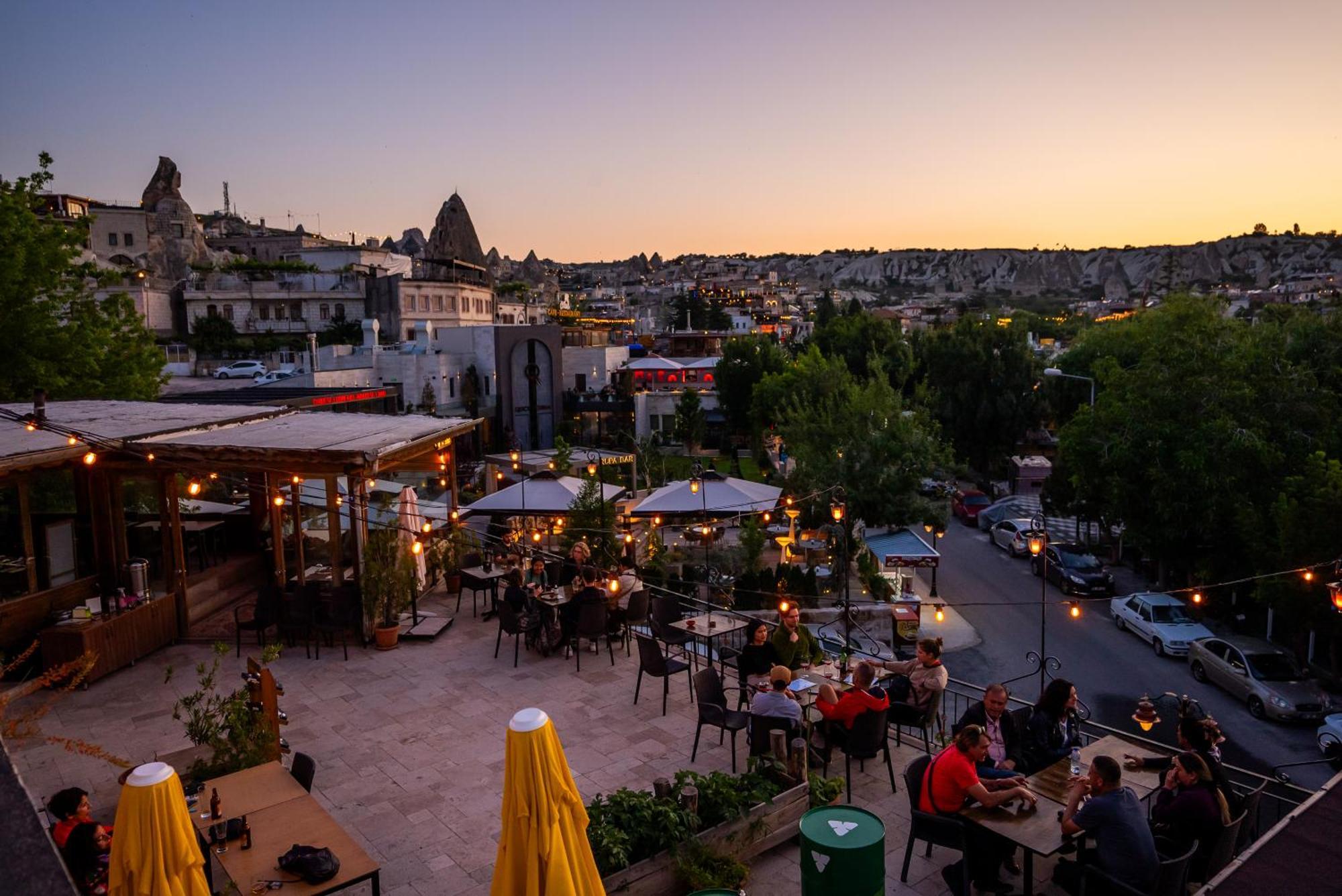 Nomads Cave Hotel & Rooftop Goreme Bagian luar foto