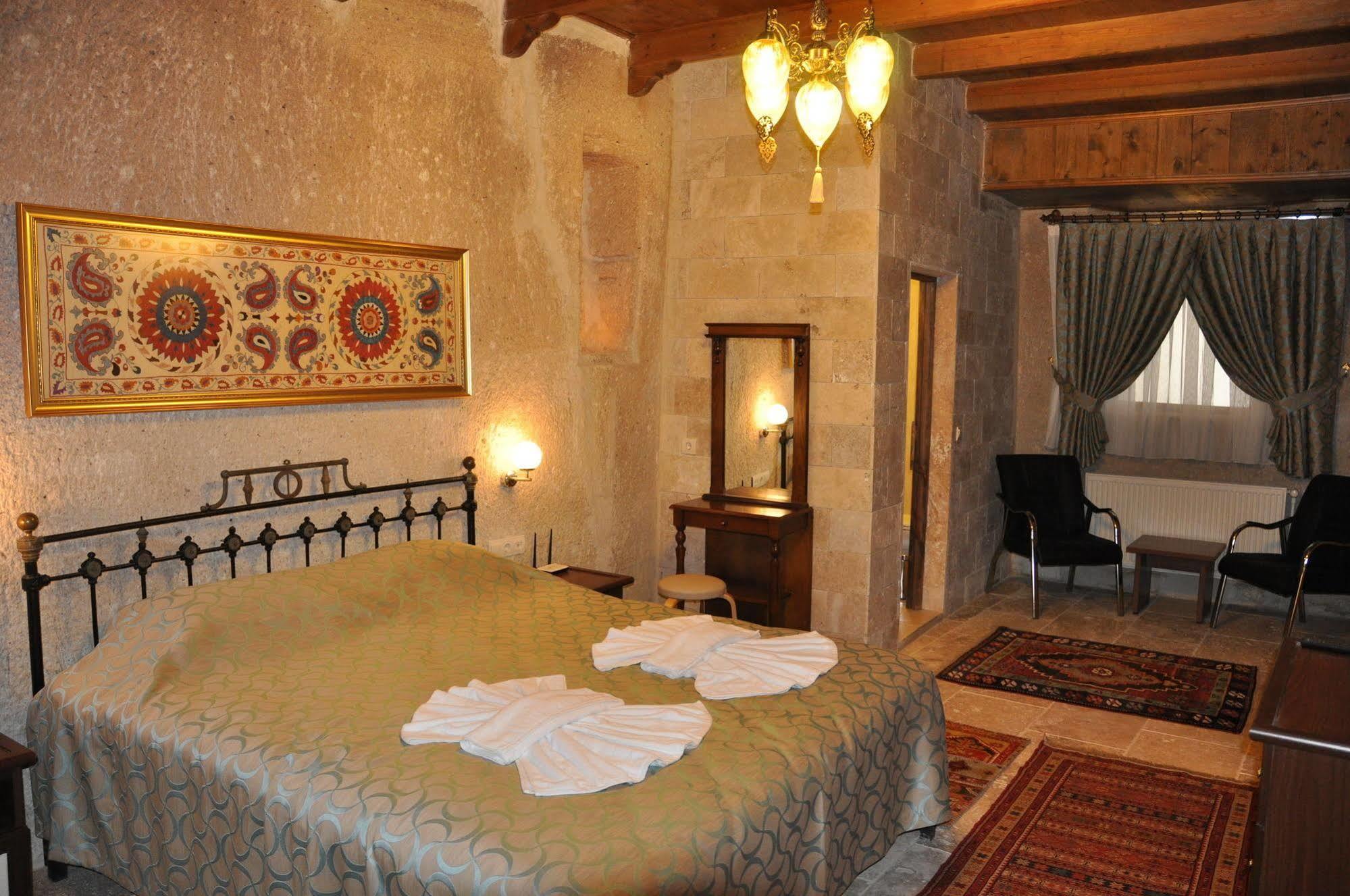 Nomads Cave Hotel & Rooftop Goreme Bagian luar foto